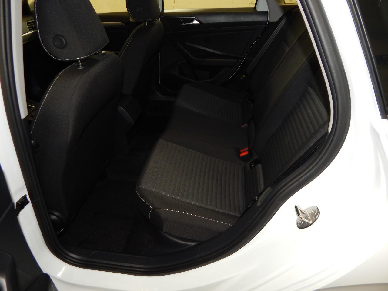 Volkswagen Jetta S Auto 2024