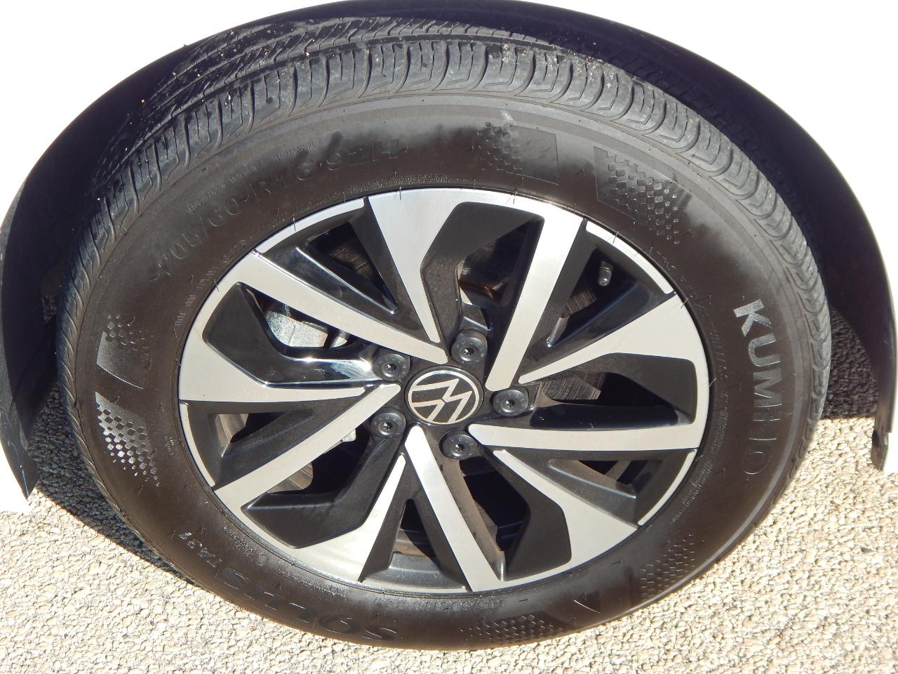 Volkswagen Jetta S Auto 2024