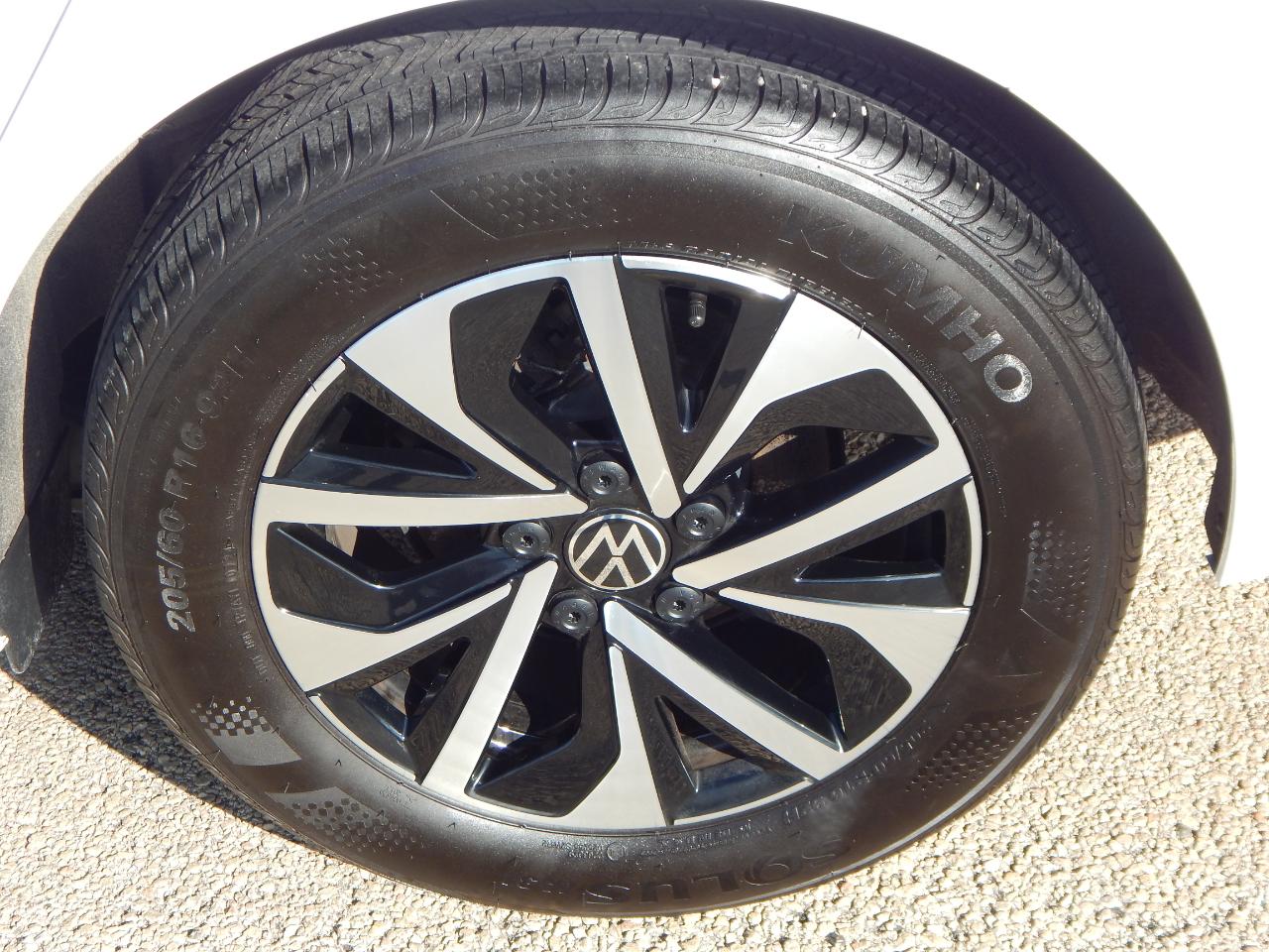 Volkswagen Jetta S Auto 2024