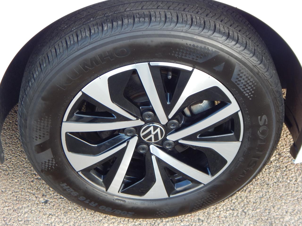 Volkswagen Jetta S Auto 2024