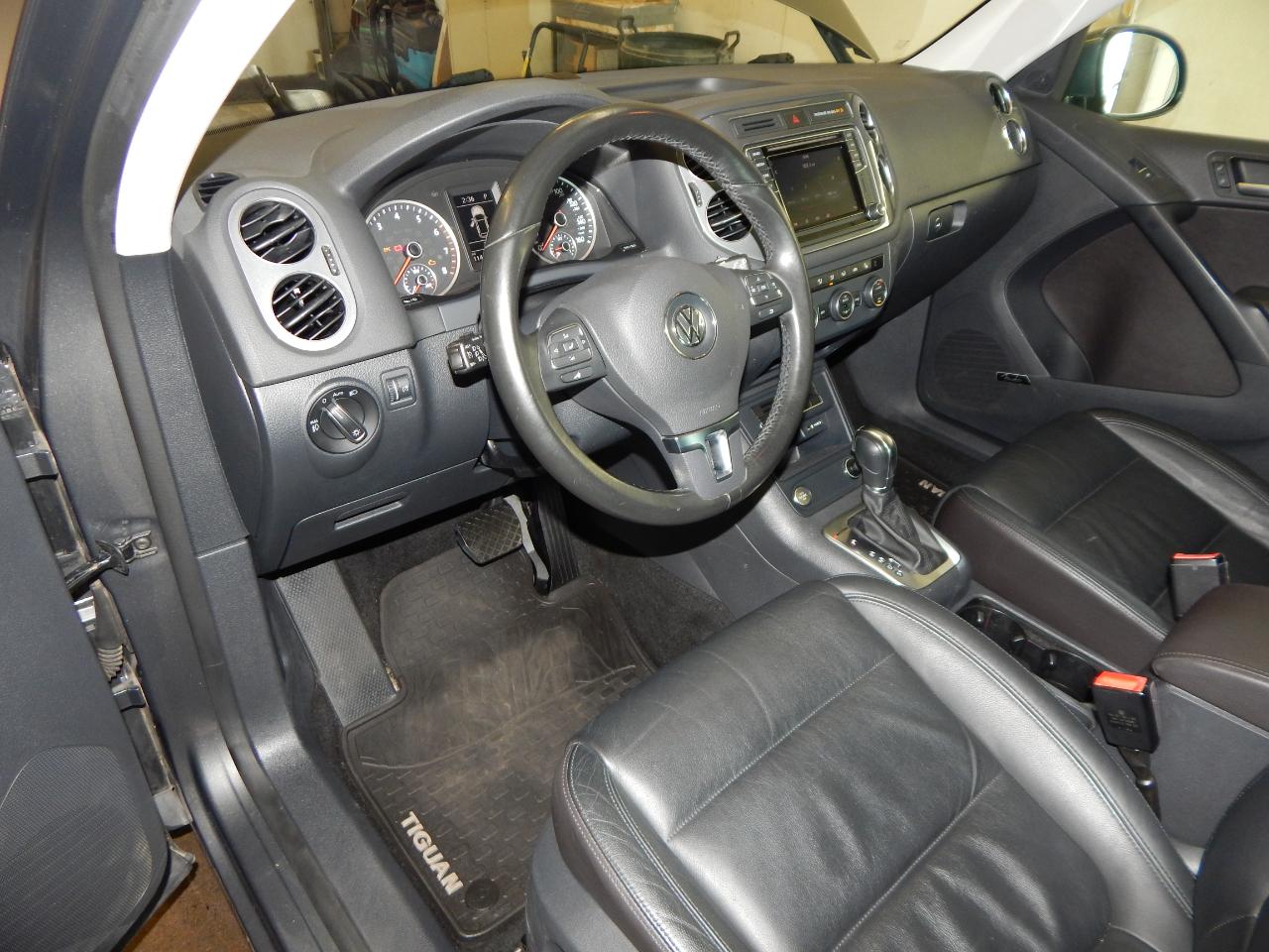 Volkswagen Tiguan 4MOTION 4dr Auto SEL 2016