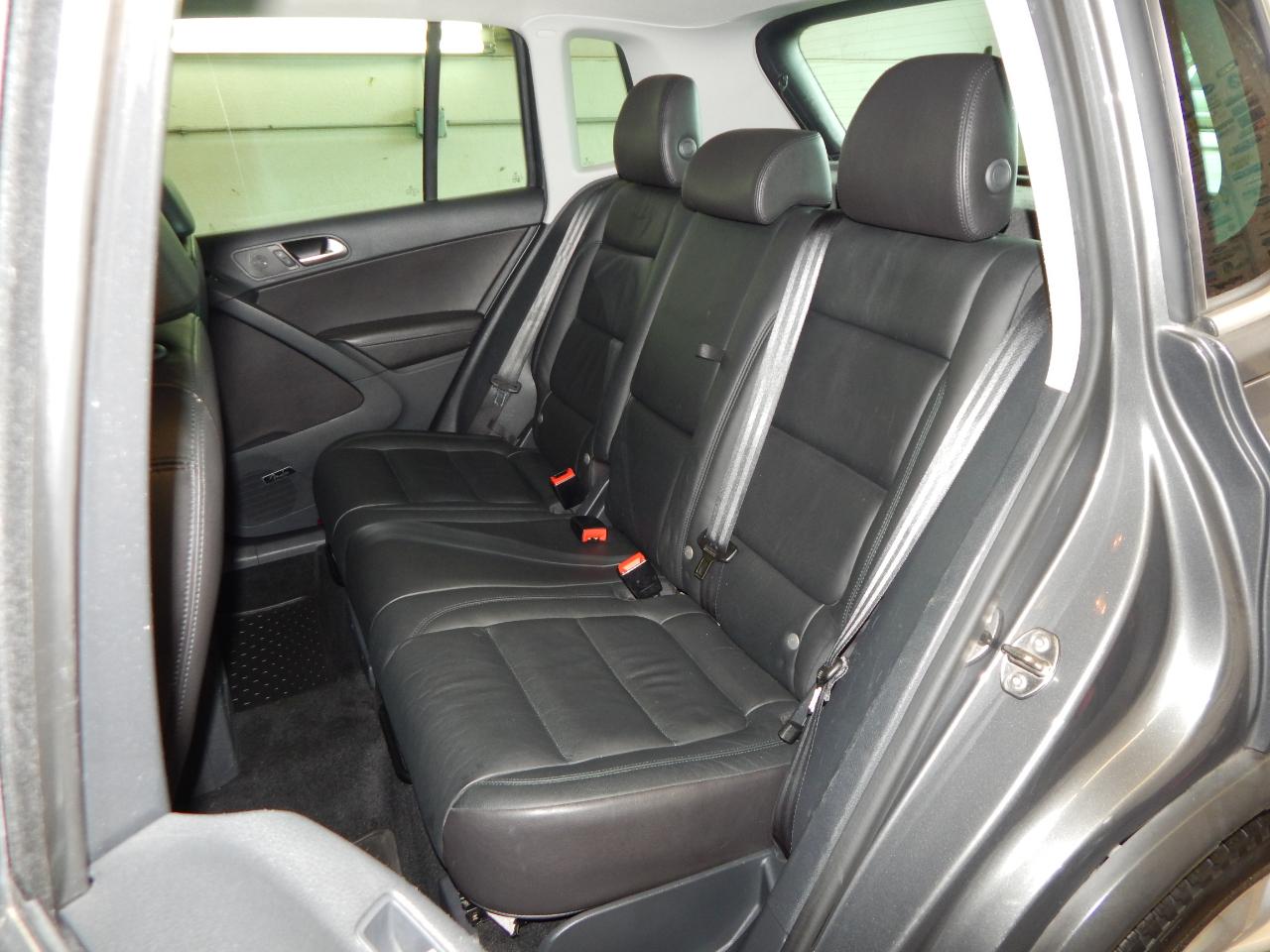 Volkswagen Tiguan 4MOTION 4dr Auto SEL 2016