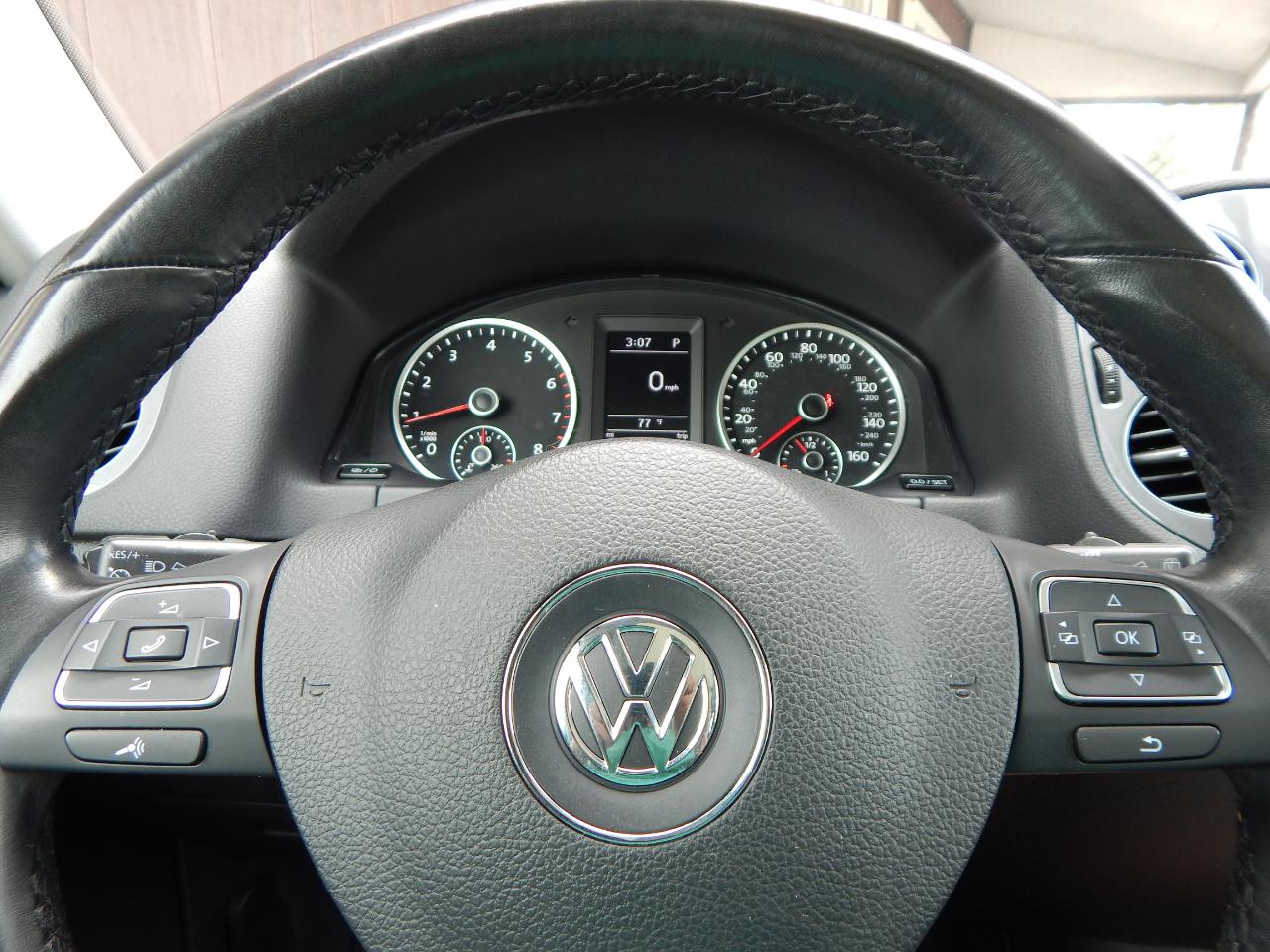 Volkswagen Tiguan 4MOTION 4dr Auto SEL 2016