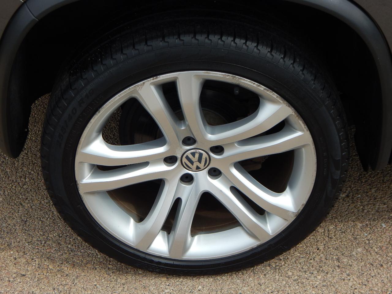 Volkswagen Tiguan 4MOTION 4dr Auto SEL 2016