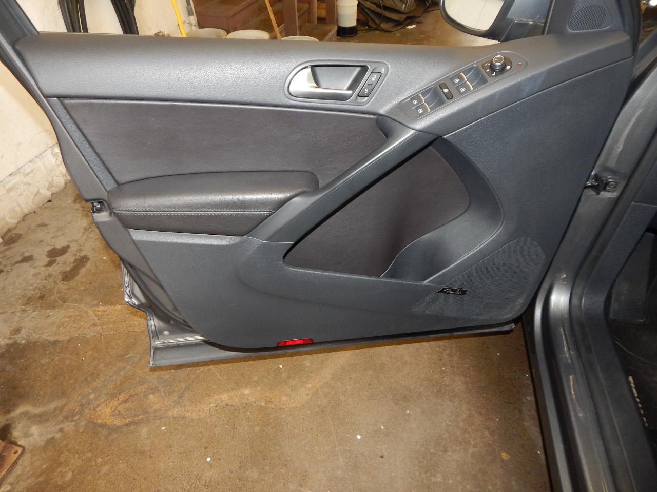 Volkswagen Tiguan 4MOTION 4dr Auto SEL 2016