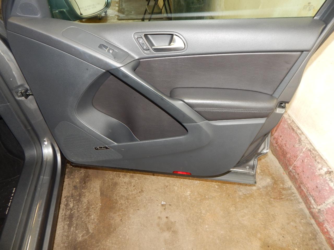 Volkswagen Tiguan 4MOTION 4dr Auto SEL 2016