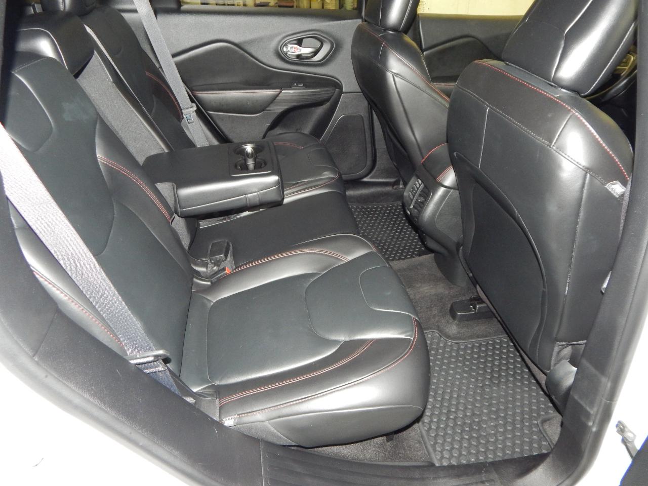 Jeep Cherokee 4WD 4dr Trailhawk 2016