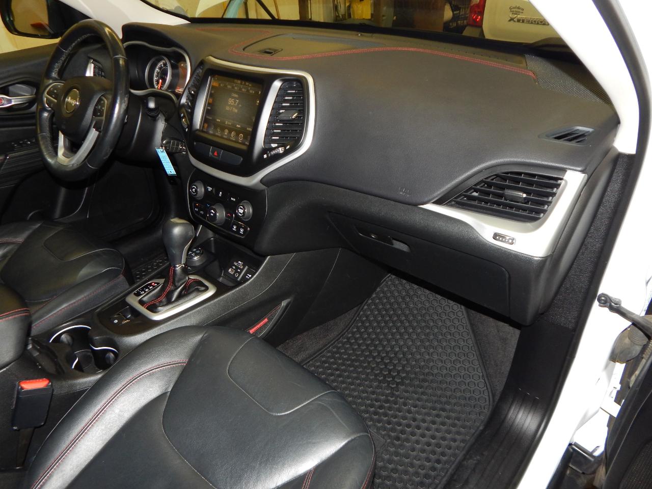 Jeep Cherokee 4WD 4dr Trailhawk 2016