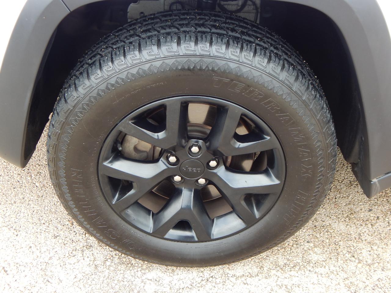 Jeep Cherokee 4WD 4dr Trailhawk 2016