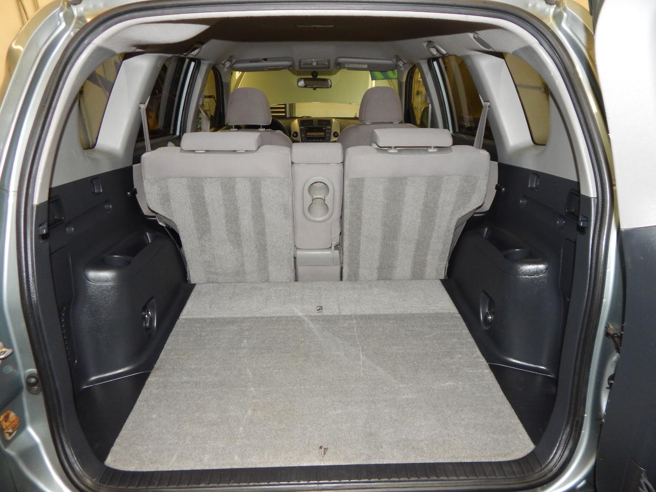 Toyota RAV4 4WD 4dr 4-cyl (Natl) 2007