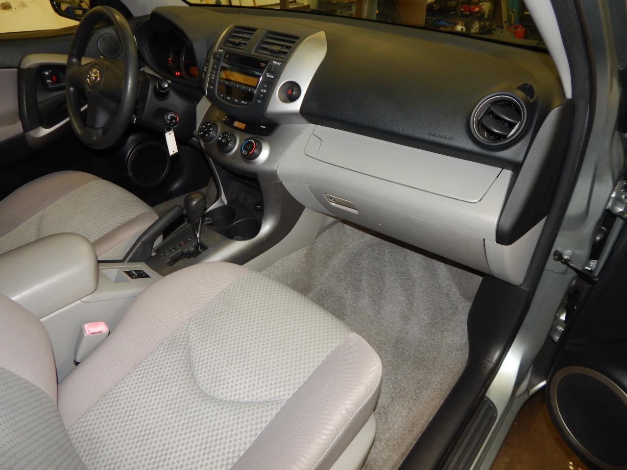 Toyota RAV4 4WD 4dr 4-cyl (Natl) 2007