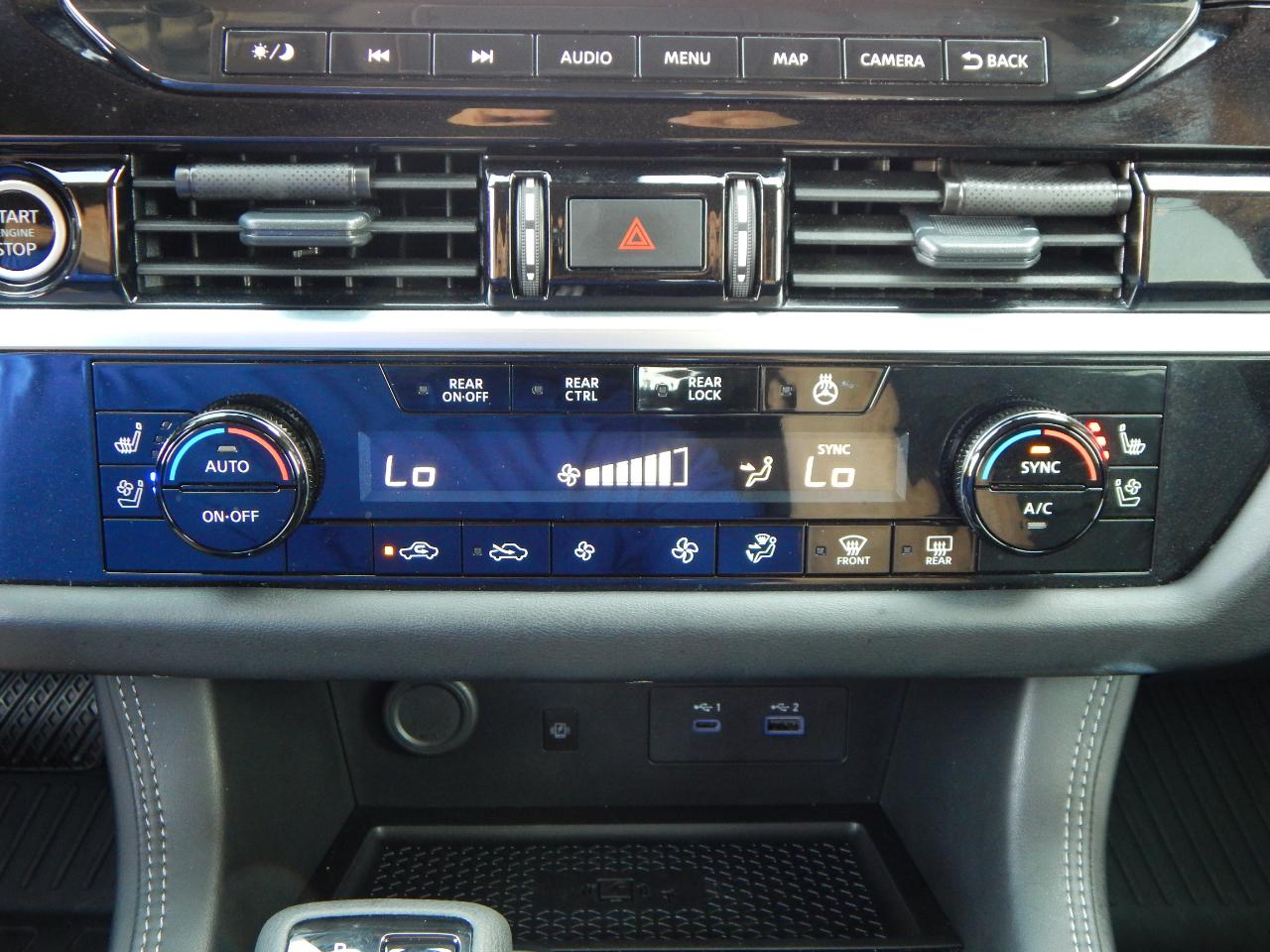 Nissan Pathfinder Platinum 2WD 2024