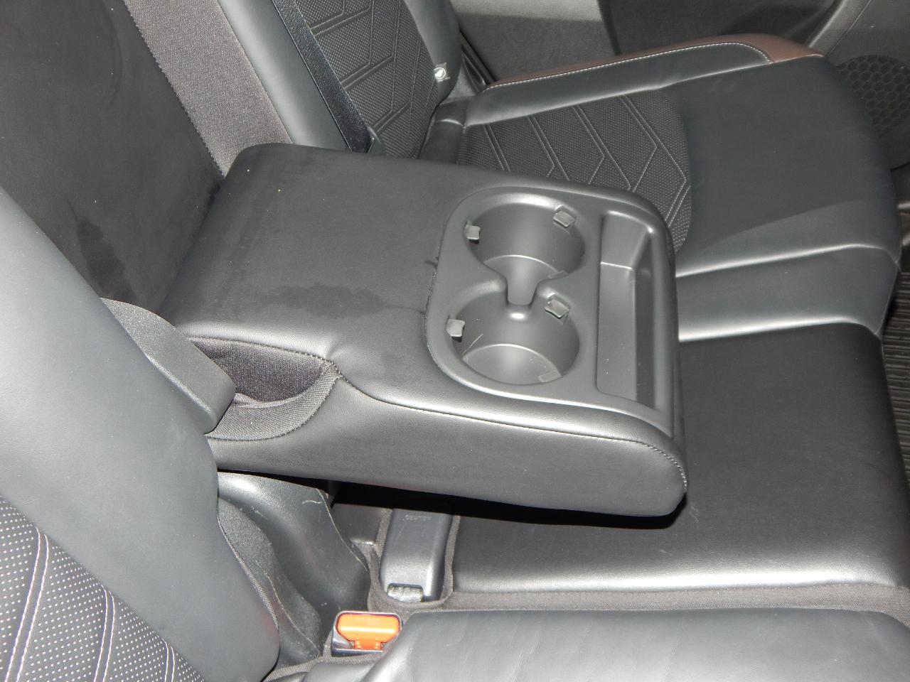 Nissan Pathfinder Platinum 2WD 2024