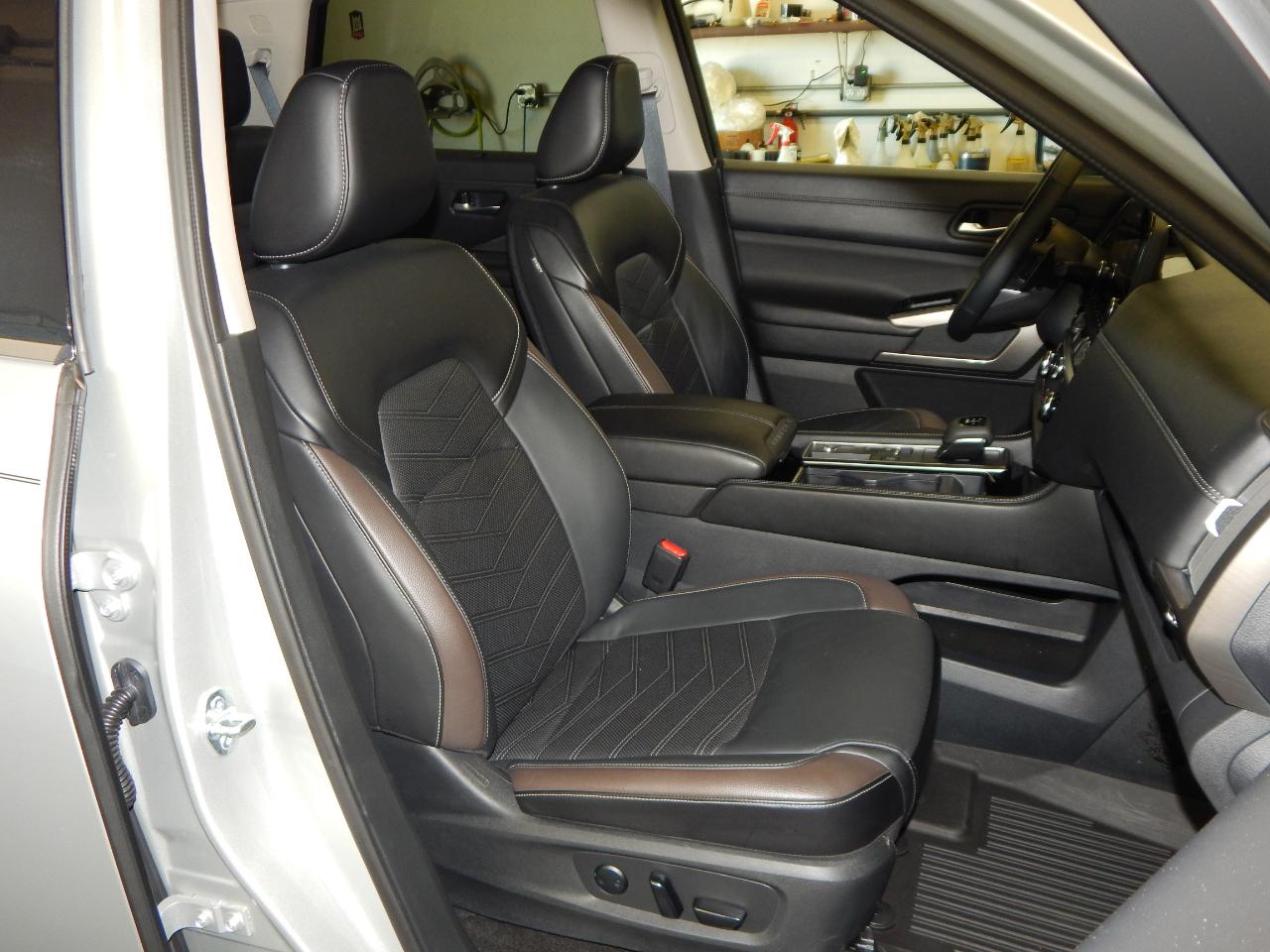 Nissan Pathfinder Platinum 2WD 2024