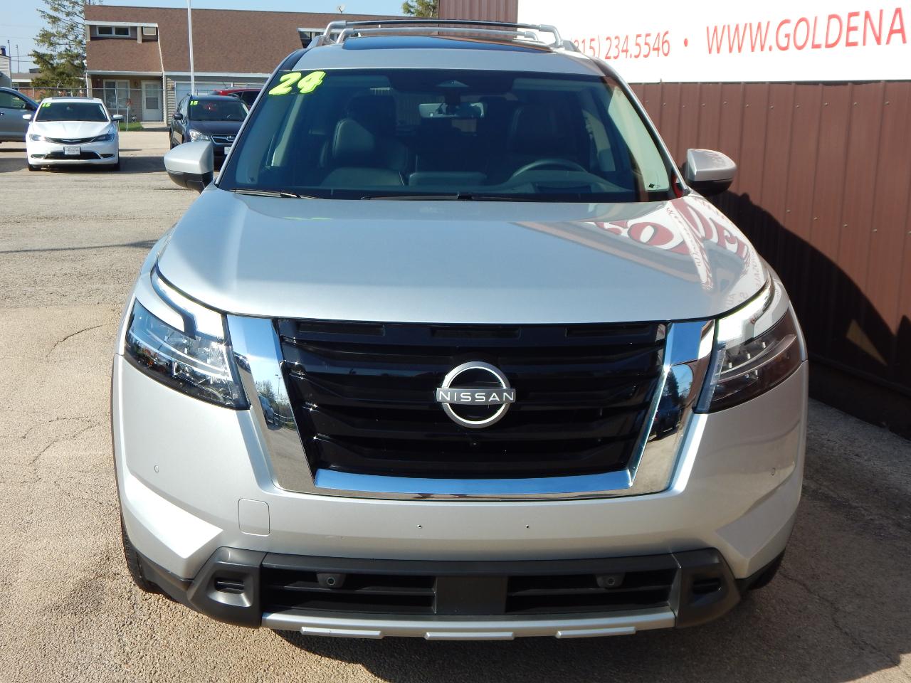 Nissan Pathfinder Platinum 2WD 2024