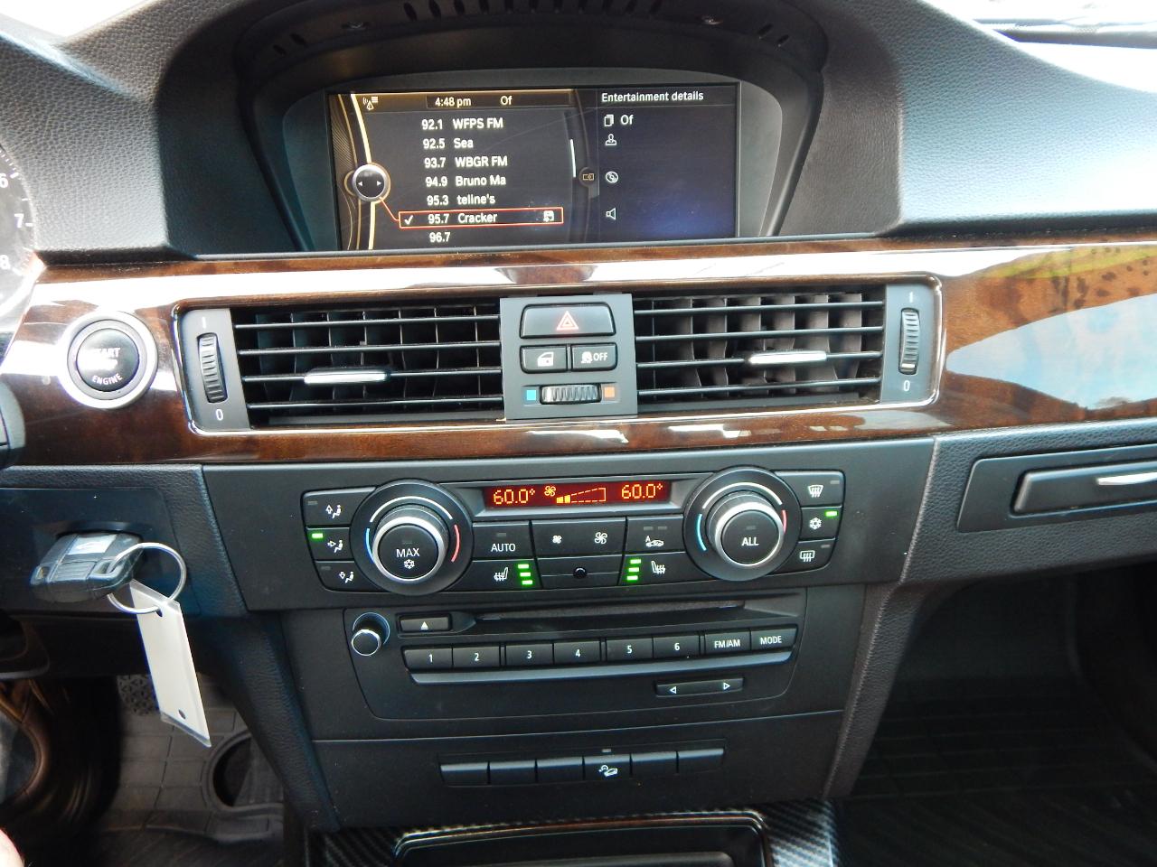 BMW 3 Series 4dr Sdn 335i xDrive AWD 2011