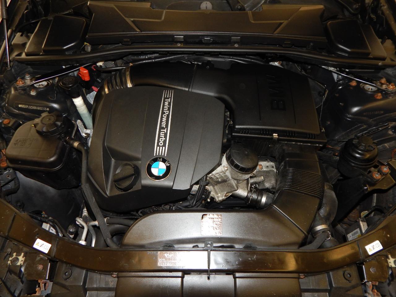 BMW 3 Series 4dr Sdn 335i xDrive AWD 2011