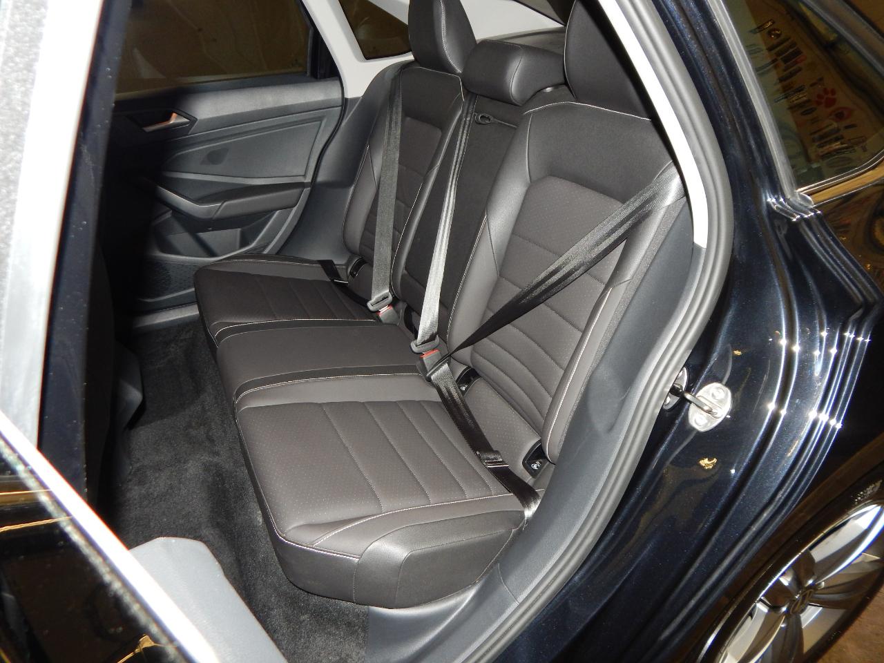 Volkswagen Jetta SE Auto 2024