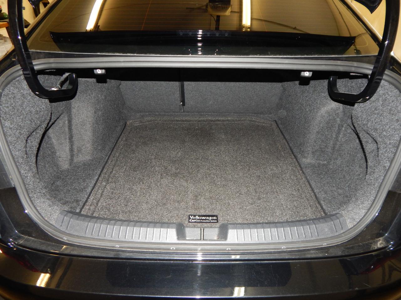 Volkswagen Jetta SE Auto 2024