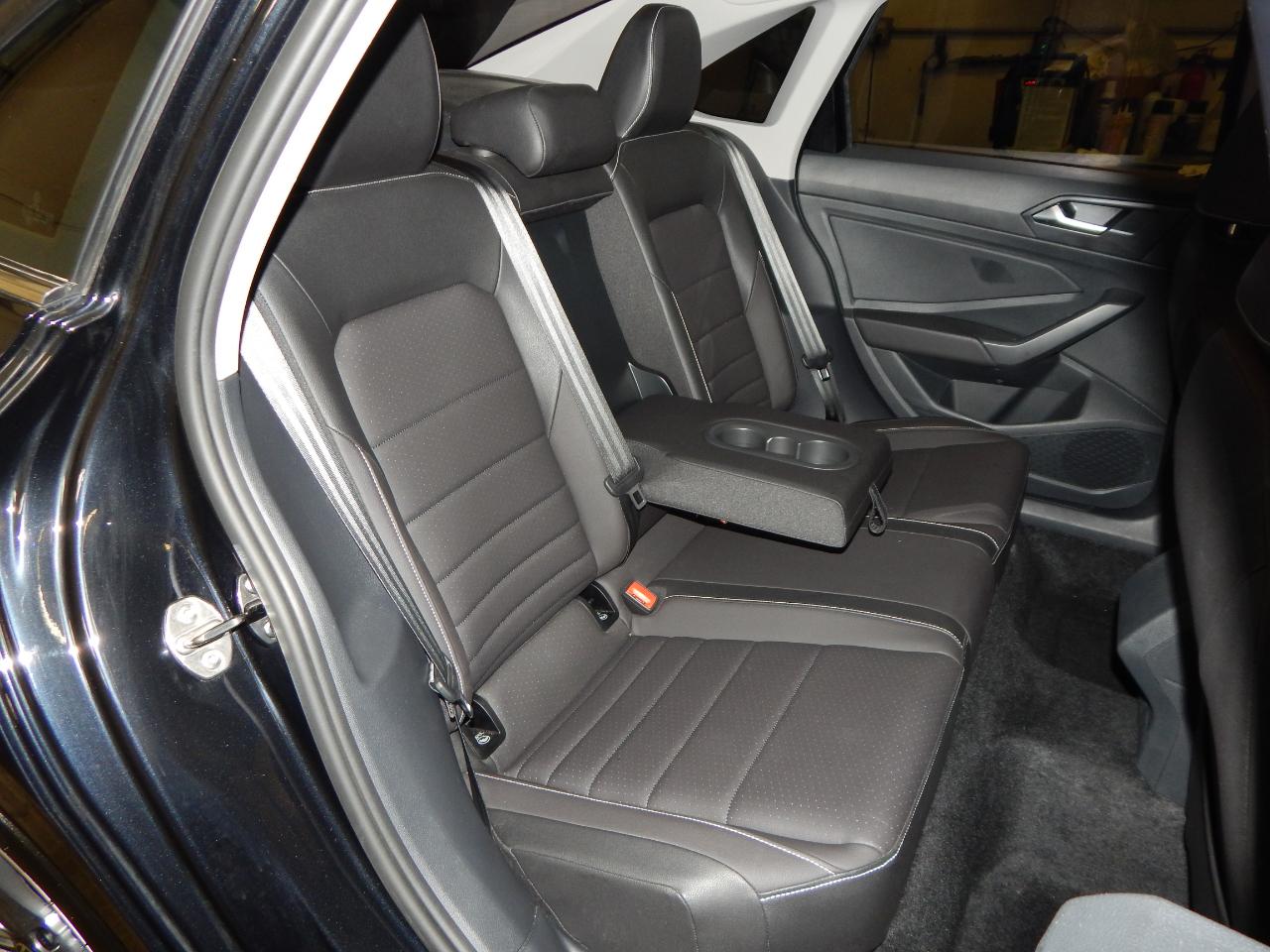 Volkswagen Jetta SE Auto 2024