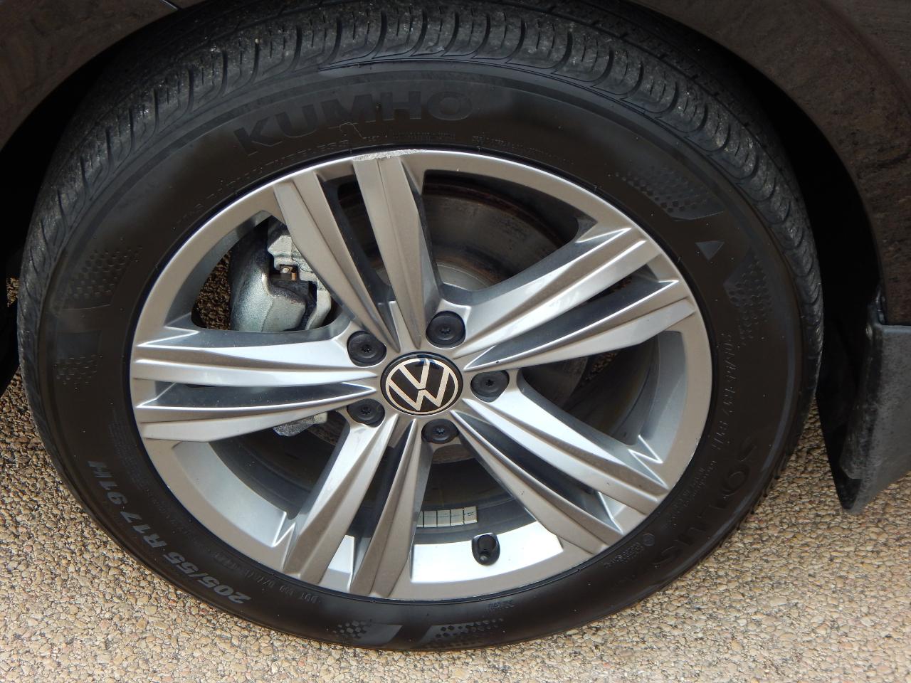 Volkswagen Jetta SE Auto 2024