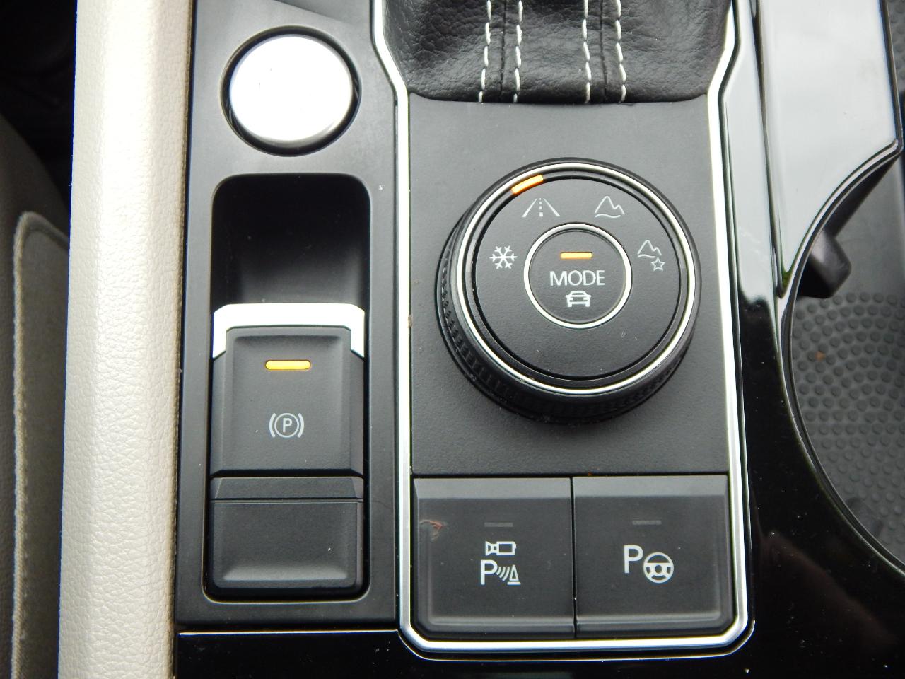 Volkswagen Atlas 2021.5 3.6L V6 SEL Premium R-Line 4MOTION 2021