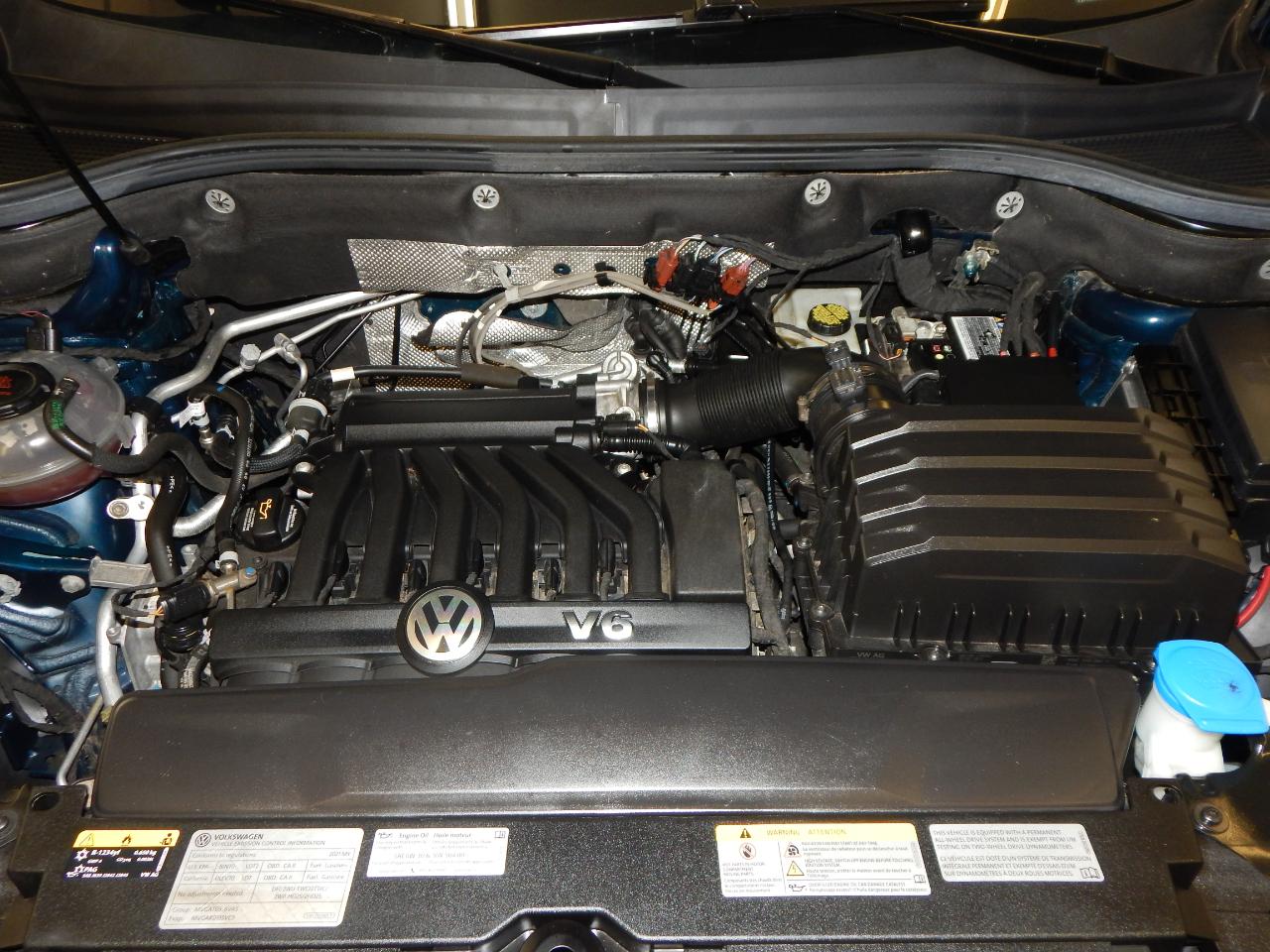 Volkswagen Atlas 2021.5 3.6L V6 SEL Premium R-Line 4MOTION 2021