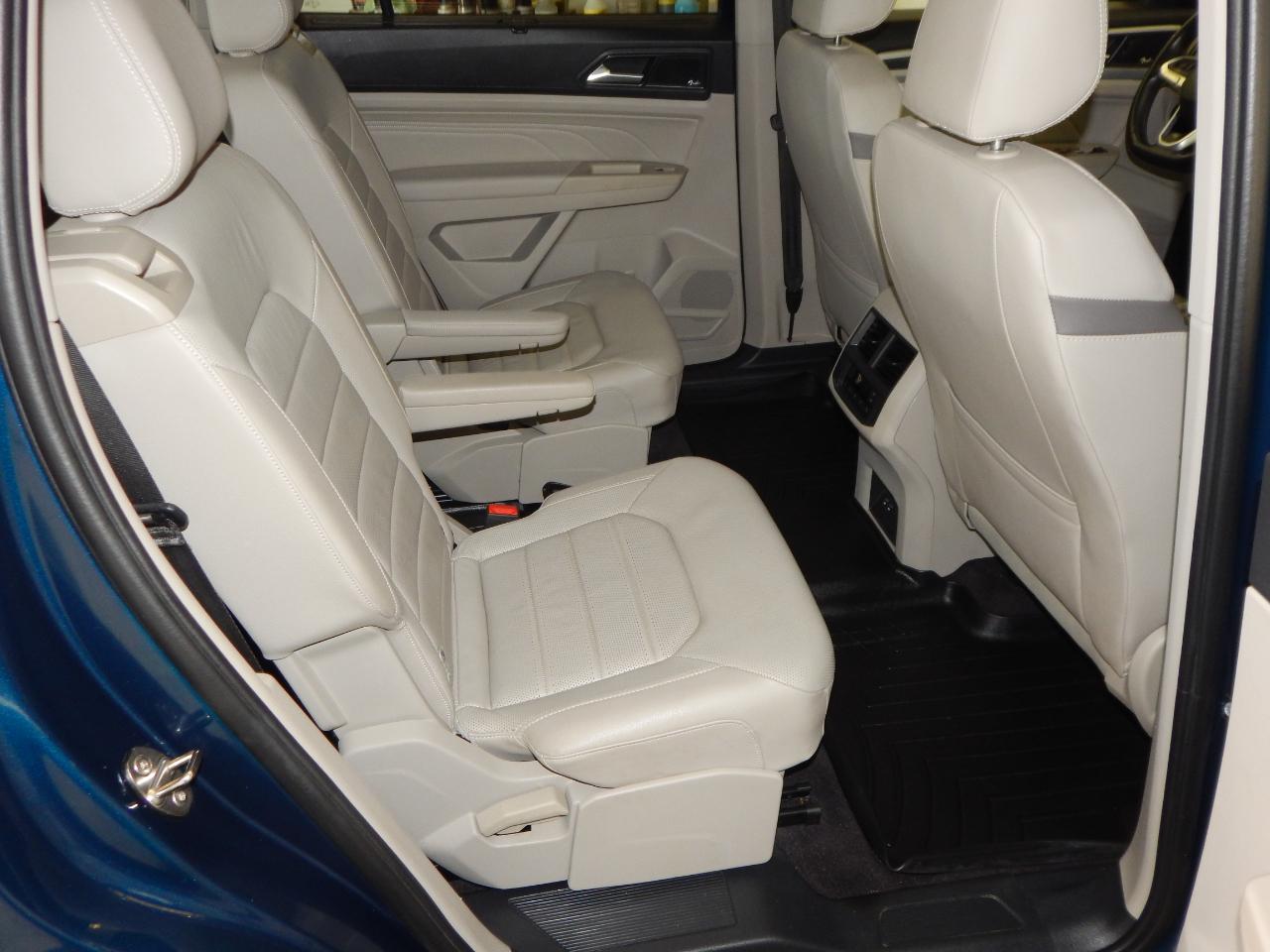 Volkswagen Atlas 2021.5 3.6L V6 SEL Premium R-Line 4MOTION 2021