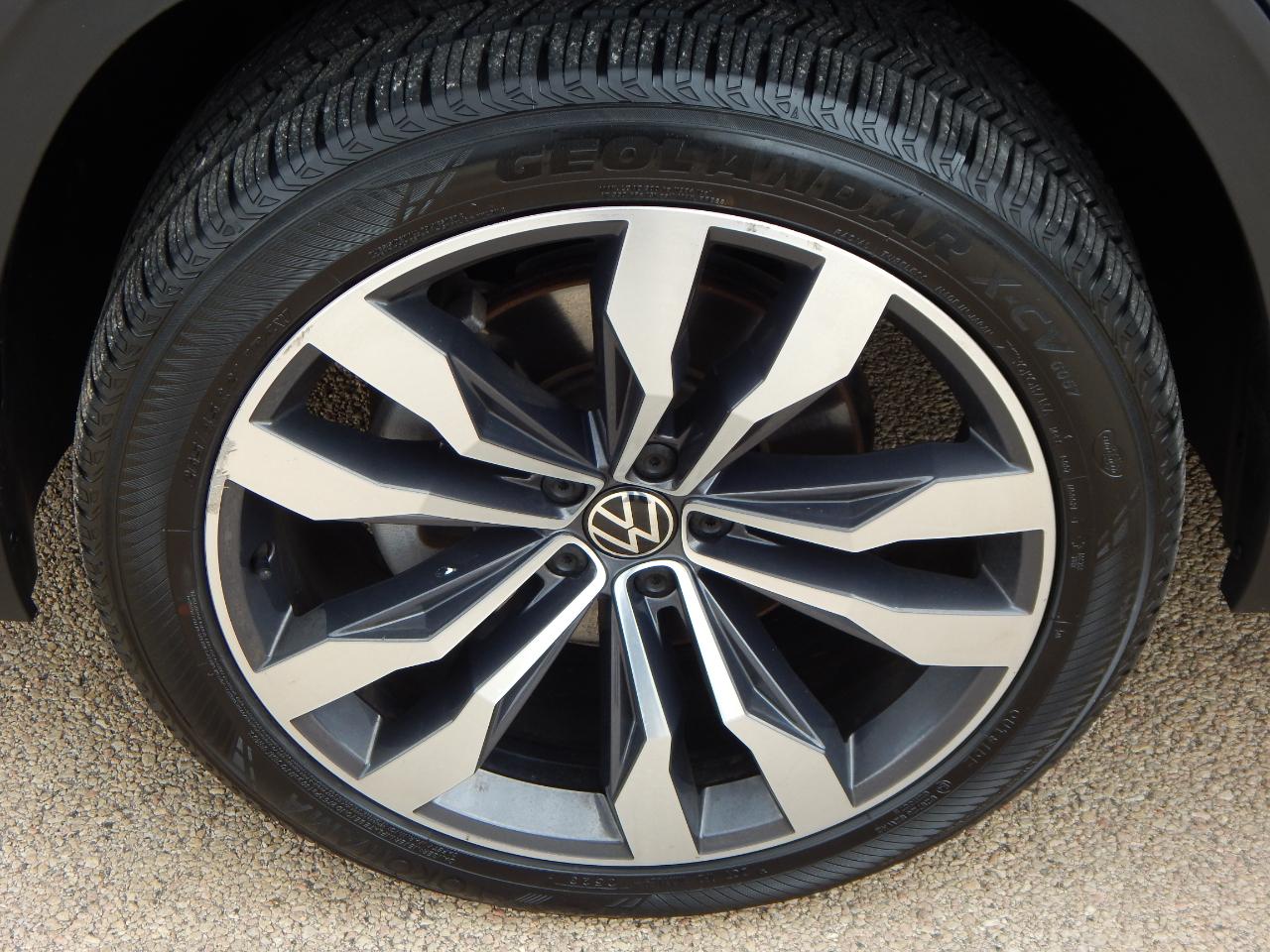 Volkswagen Atlas 2021.5 3.6L V6 SEL Premium R-Line 4MOTION 2021