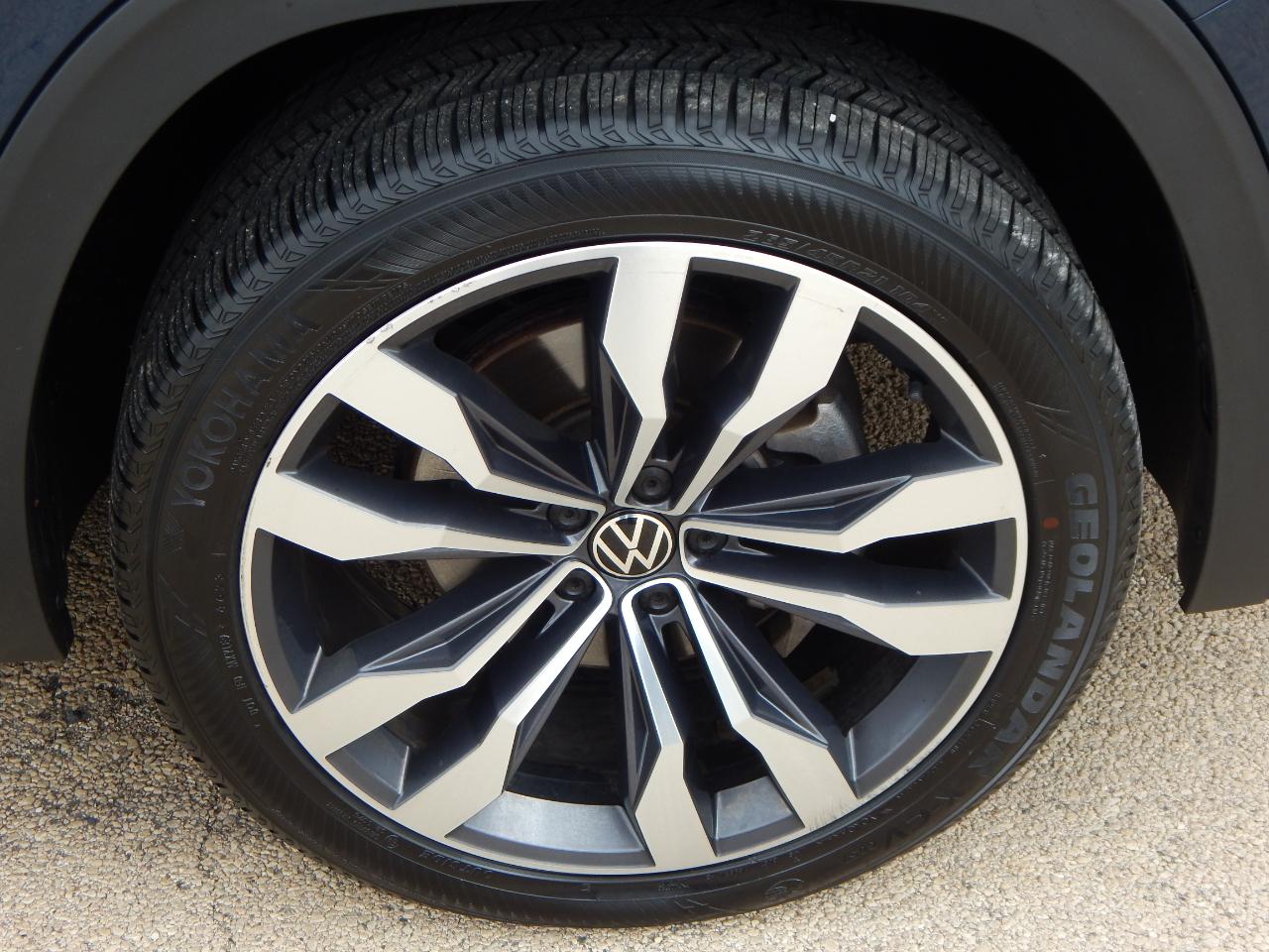 Volkswagen Atlas 2021.5 3.6L V6 SEL Premium R-Line 4MOTION 2021