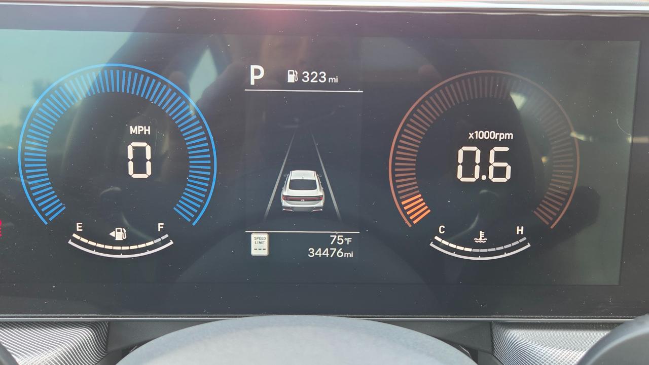 Hyundai Sonata SEL FWD 2025