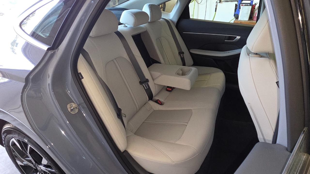 Hyundai Sonata SEL FWD 2025