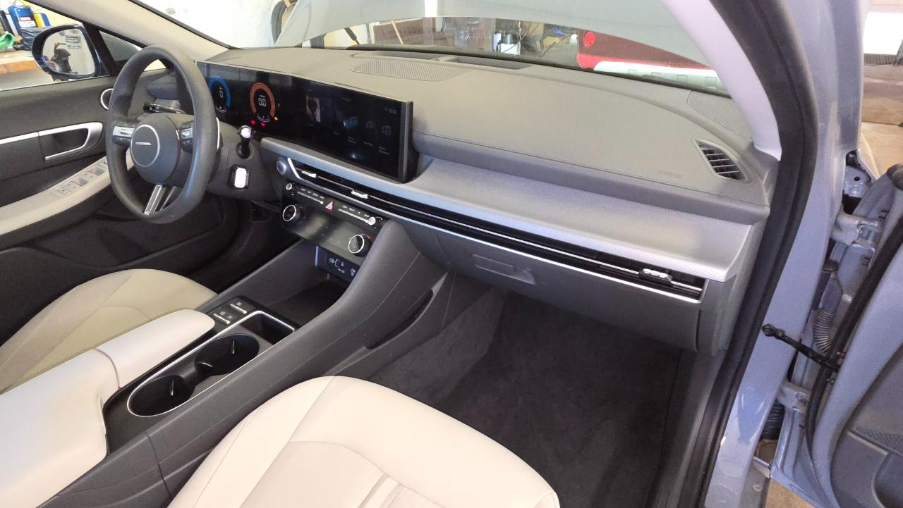 Hyundai Sonata SEL FWD 2025