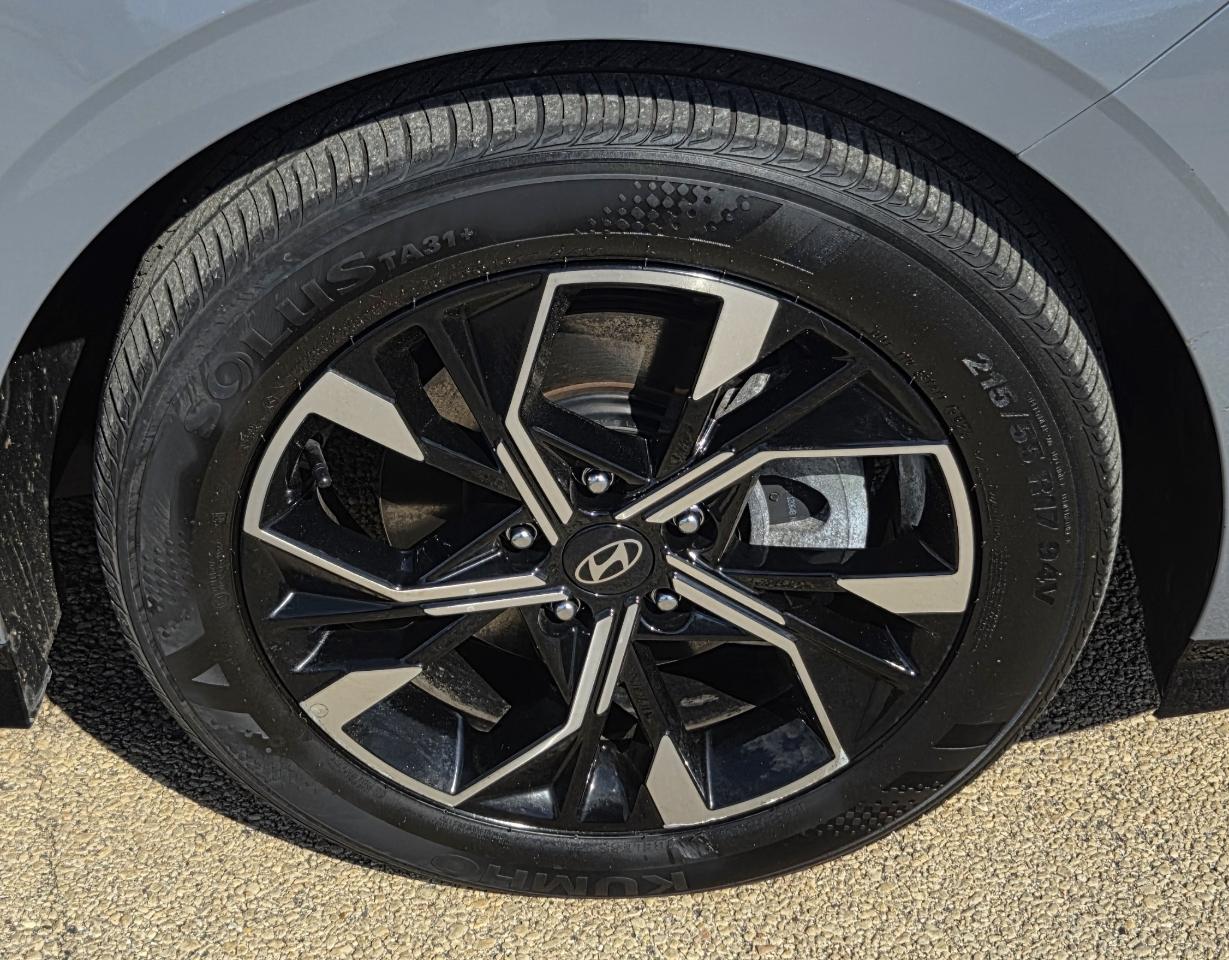 Hyundai Sonata SEL FWD 2025