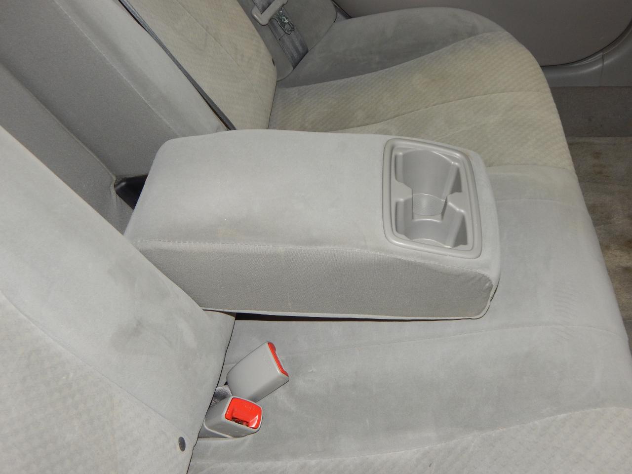 Toyota Camry 4dr Sdn I4 Auto LE (Natl) 2008