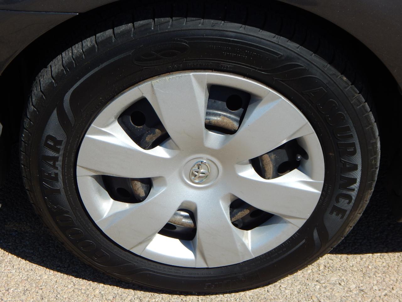 Toyota Camry 4dr Sdn I4 Auto LE (Natl) 2008