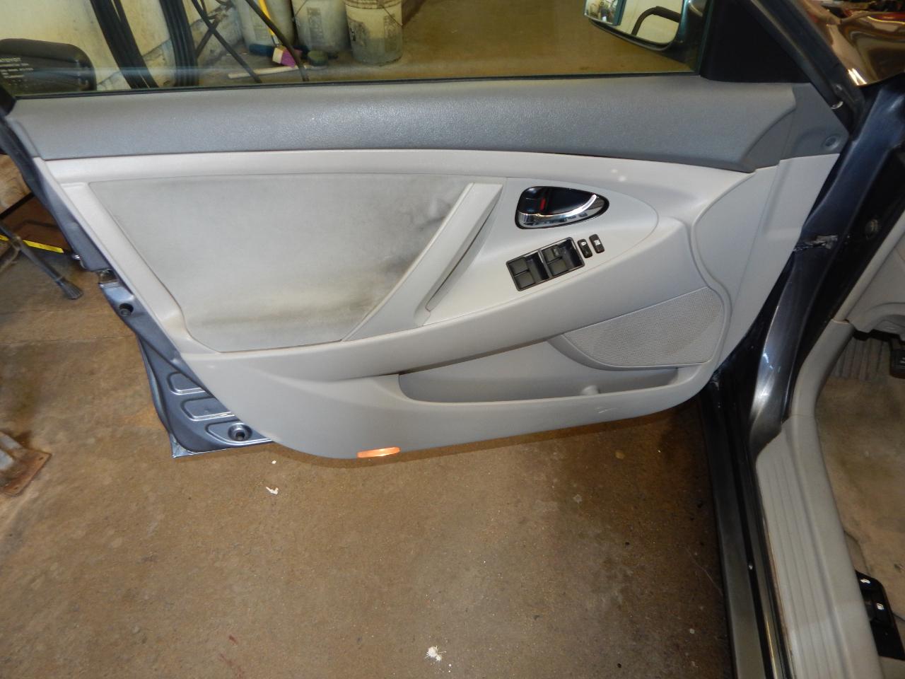Toyota Camry 4dr Sdn I4 Auto LE (Natl) 2008