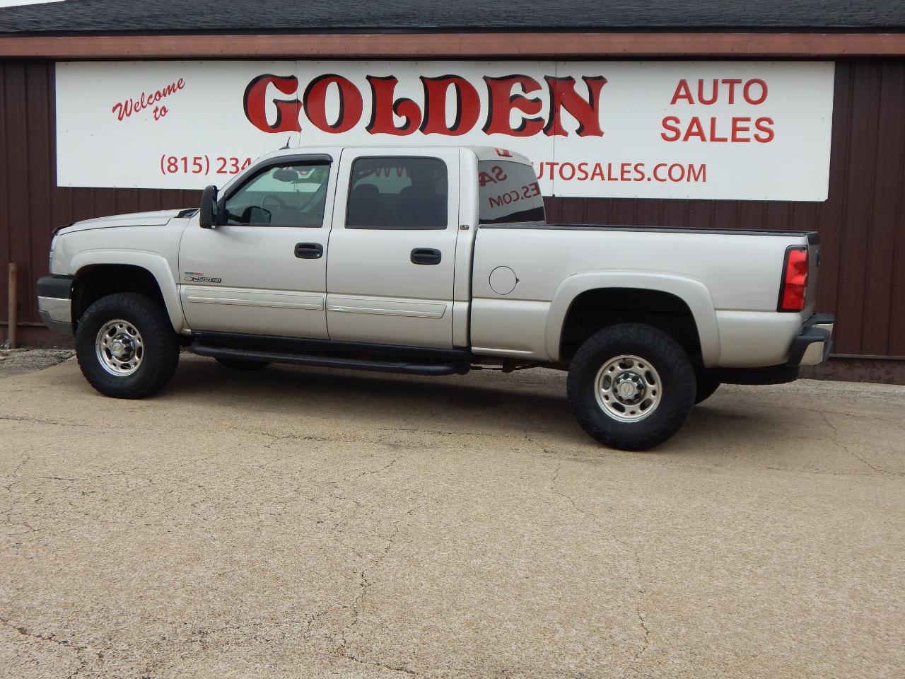 Chevrolet Silverado 2500HD Crew Cab 153" WB 4WD LT 2005