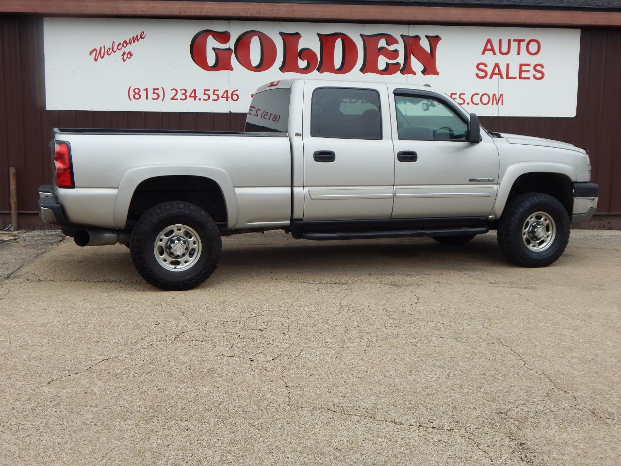 Chevrolet Silverado 2500HD Crew Cab 153" WB 4WD LT 2005