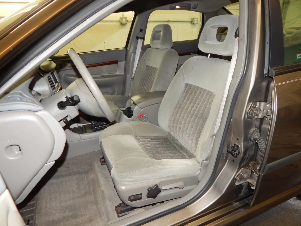 Chevrolet Impala 4dr Sdn LS 2003