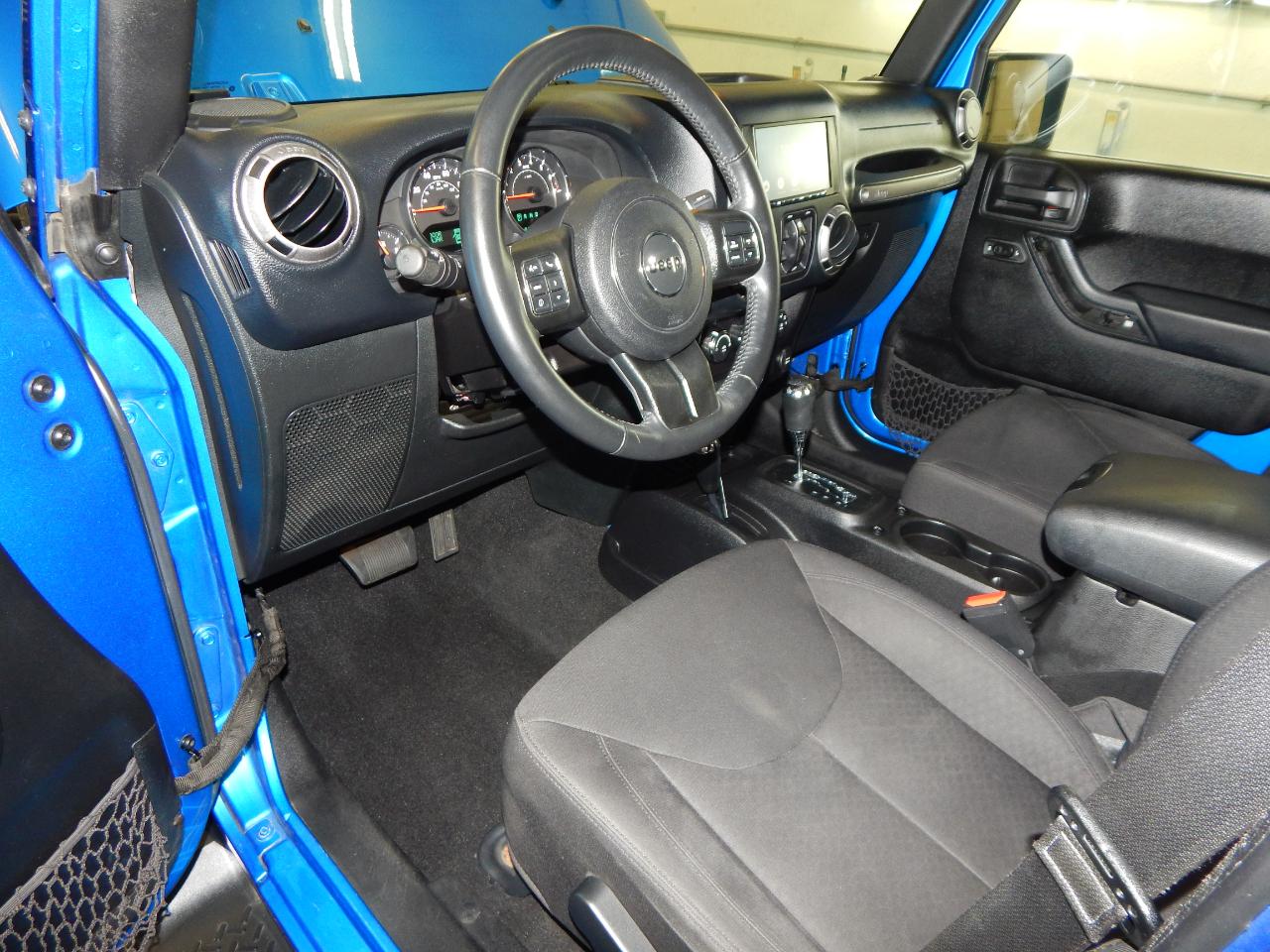Jeep Wrangler Unlimited 4WD 4dr Sport 2016