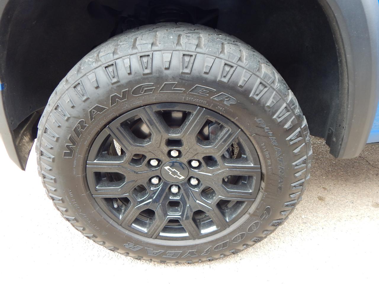 Chevrolet Colorado 4WD Crew Cab Trail Boss 2023