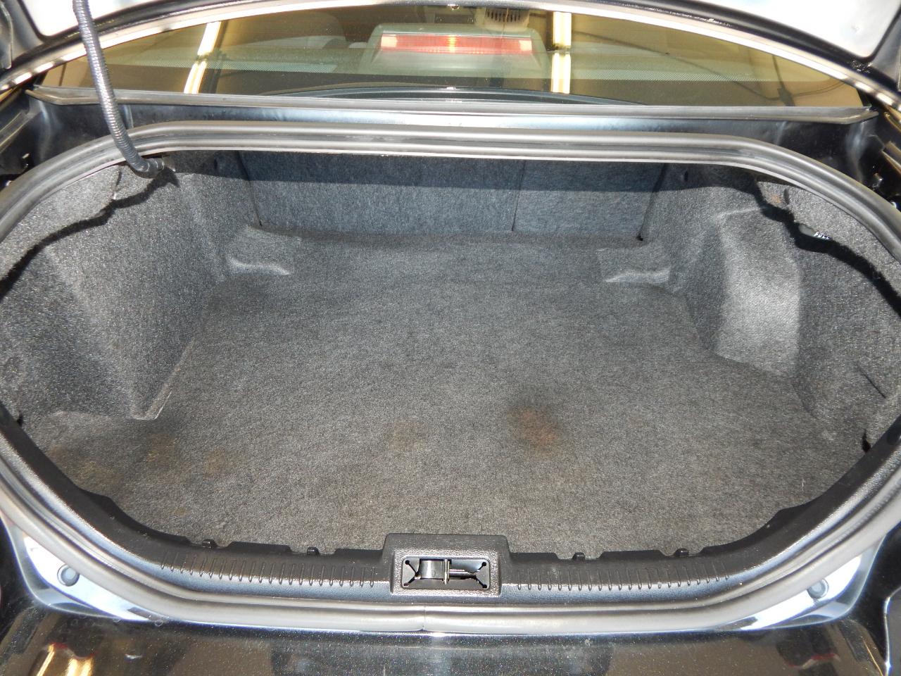 Mercury Milan 4dr Sdn I4 FWD 2009