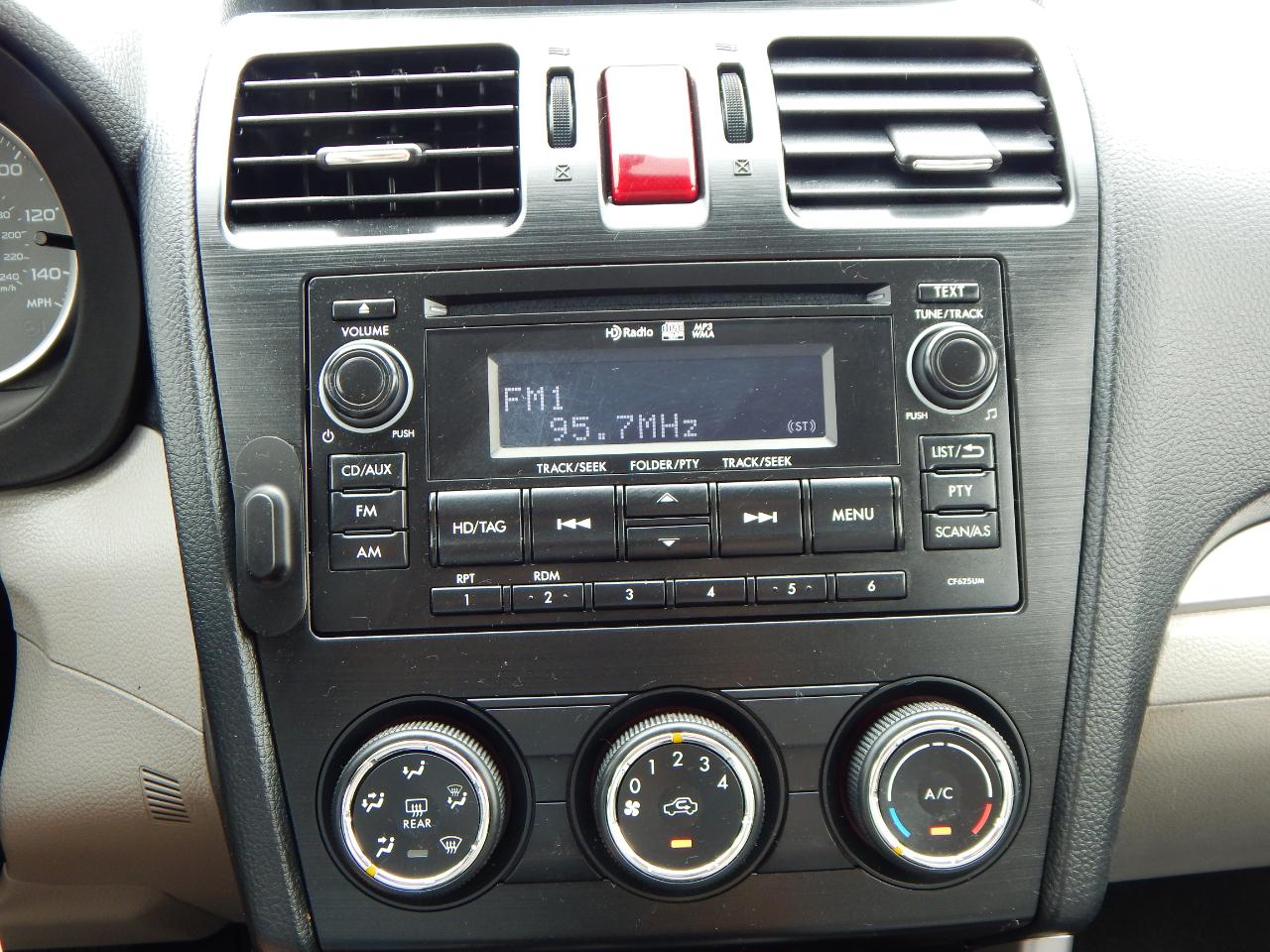 Subaru Forester 4dr CVT 2.5i Premium PZEV 2015