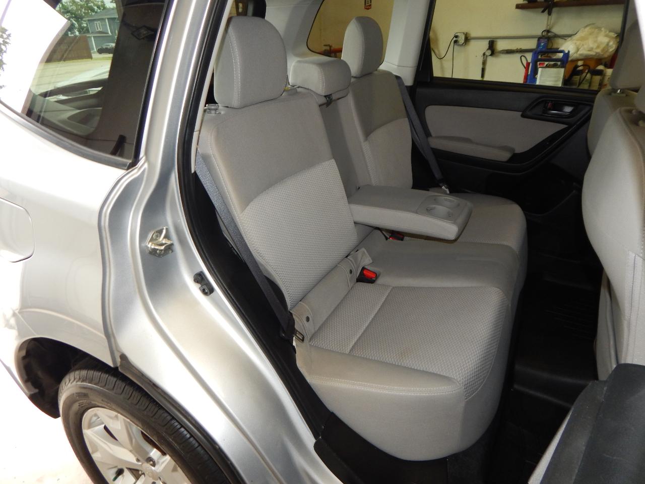 Subaru Forester 4dr CVT 2.5i Premium PZEV 2015