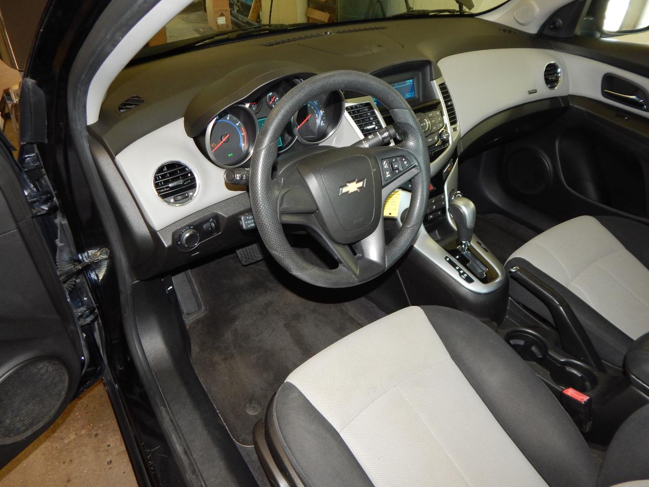 Chevrolet Cruze  2011