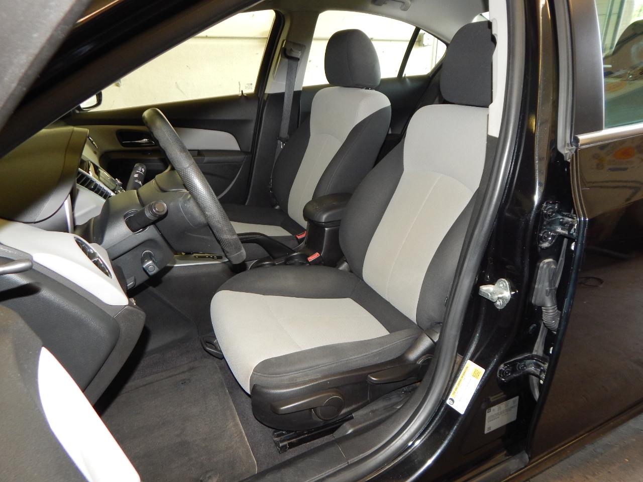 Chevrolet Cruze  2011