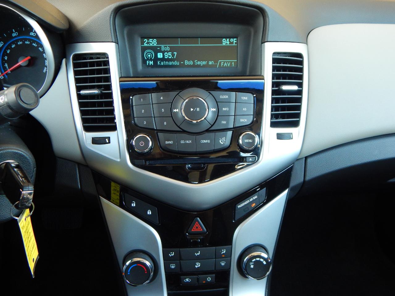 Chevrolet Cruze  2011