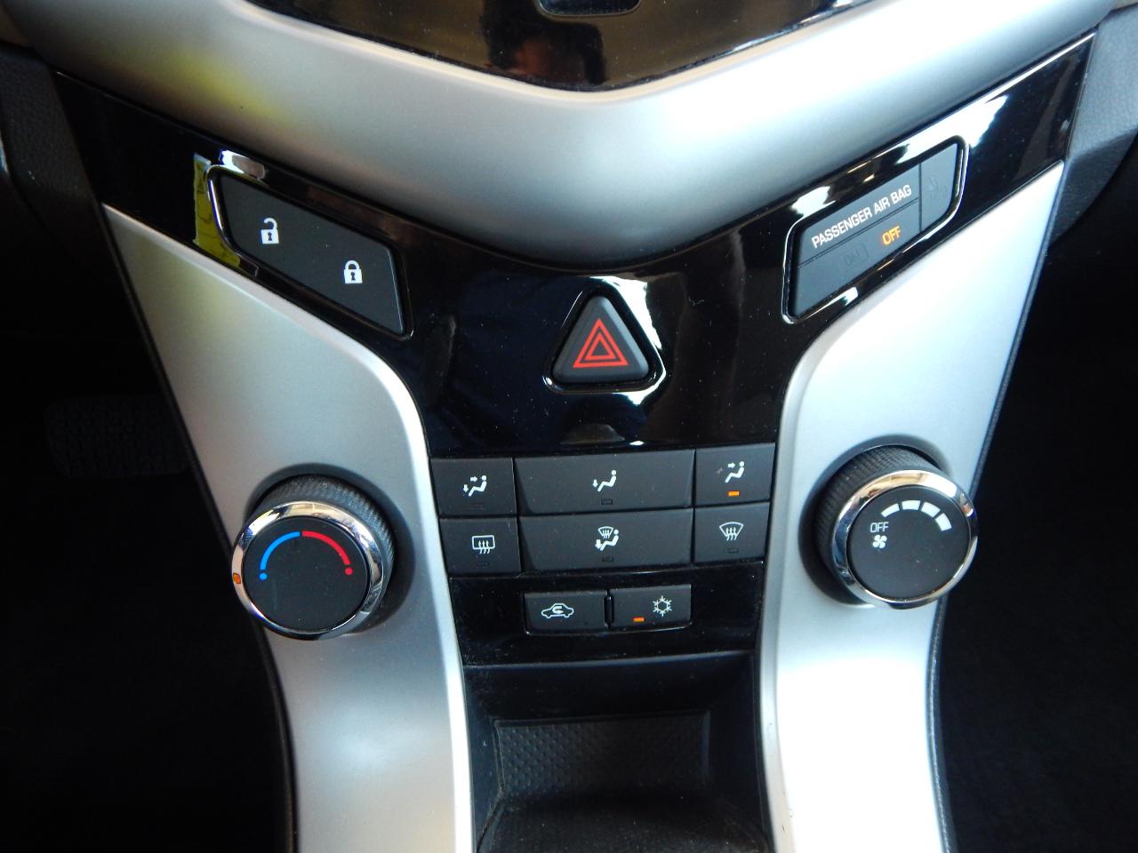 Chevrolet Cruze  2011