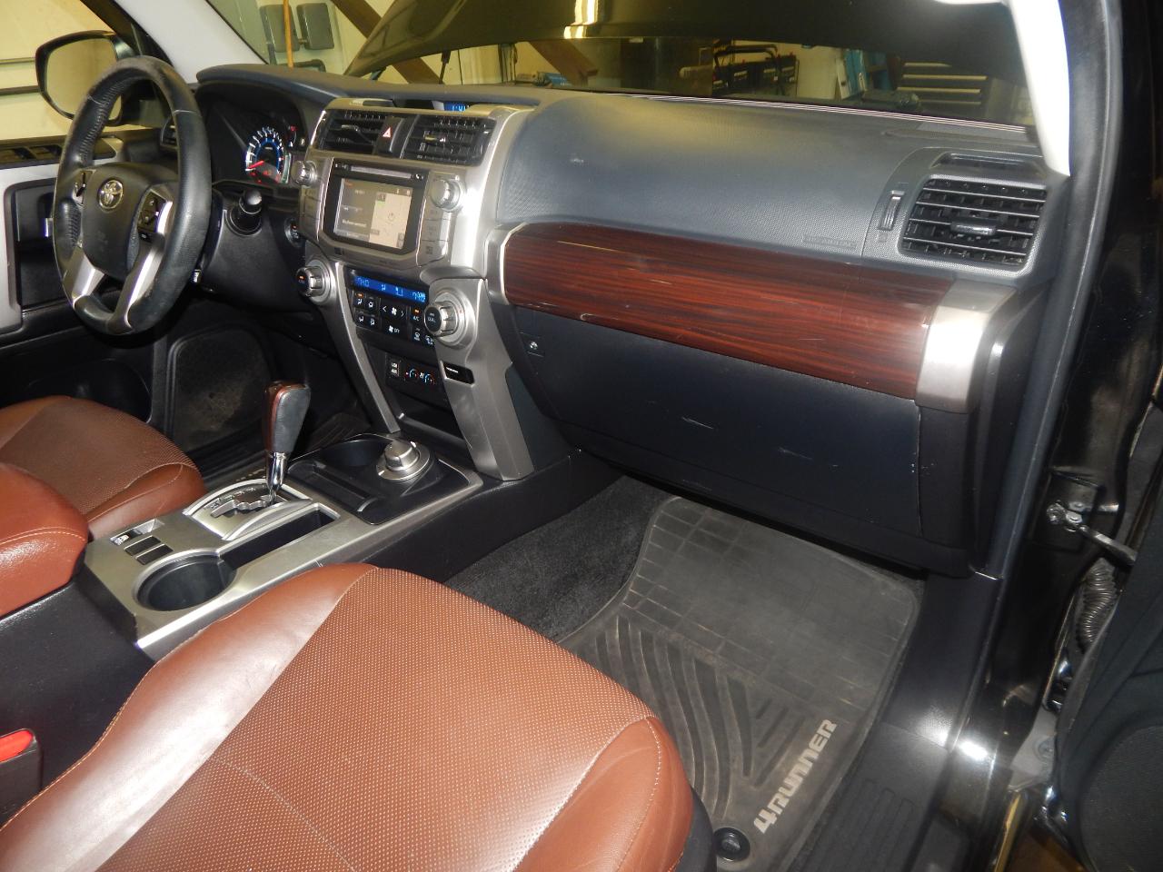 Toyota 4Runner 4WD 4dr V6 Limited (Natl) 2016